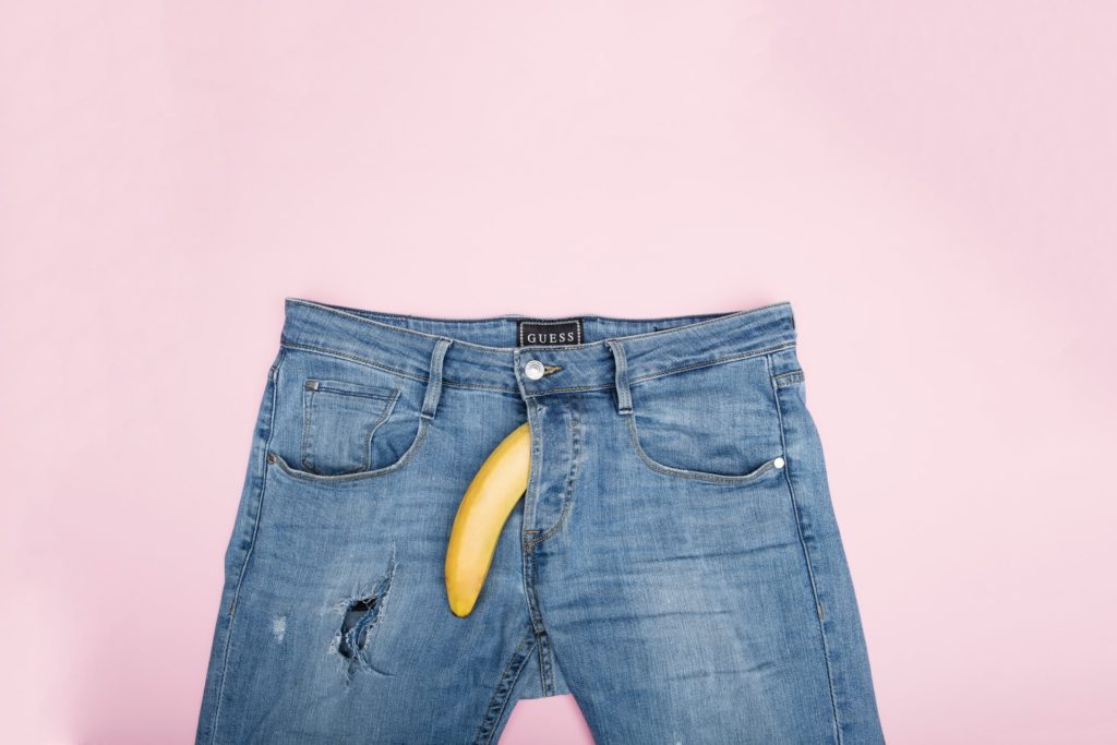 stress-and-ed-banana-in-jeans-mimicking-penis
